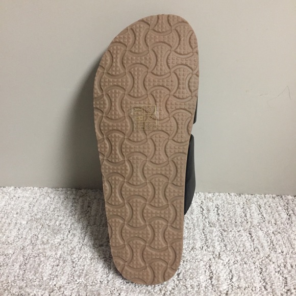 COPY - NWT Call It Spring Yeravia Sandals - Picture 4 of 7